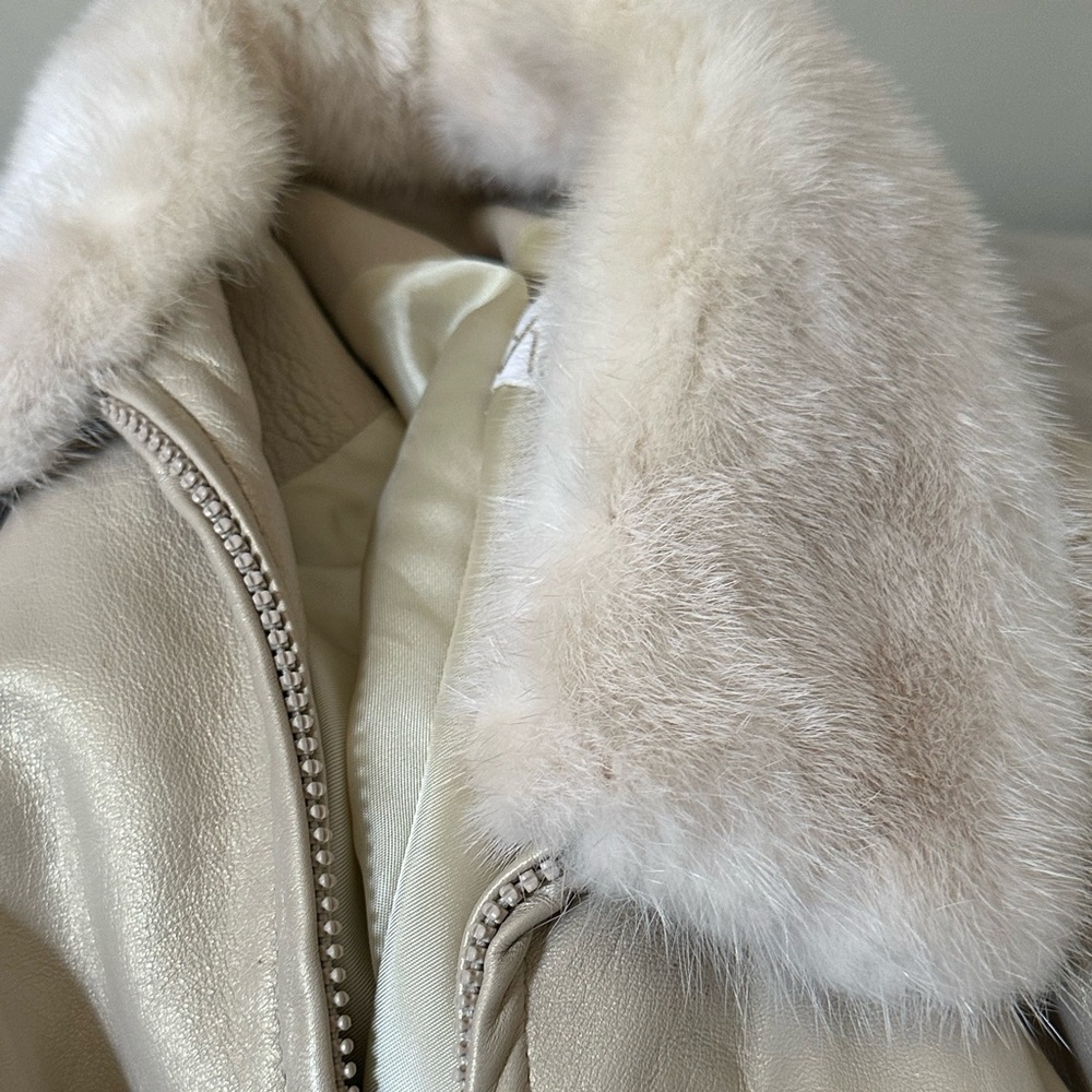 Cream leather jacket - Picture 3 of 6